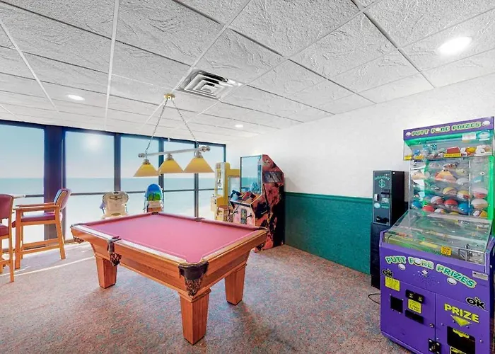 Joyful Beachfront With Balcony Pools Gym Game & Ac Ocean City